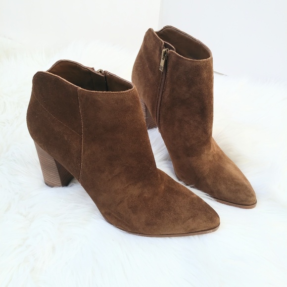 Ivanka Trump Schuhes Carver Pointy Toe Bootie Poshmark Ivanka Trump Schuhes Pointy Carver Pointy Toe Bootie Poshmark 91b5e0